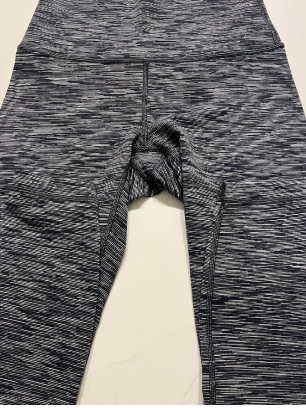 Lululemon Align High Rise Legging - Picture 3 of 4